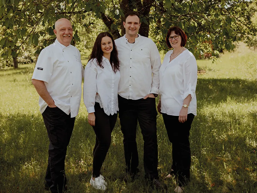 Familie Pesold — Hotel Gasthof Post