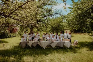 Die acht Wirte an der Tafel (Foto: Heinke Scheel)