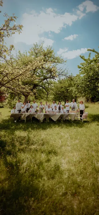 Die acht Wirte an der Tafel (Foto: Heinke Scheel)